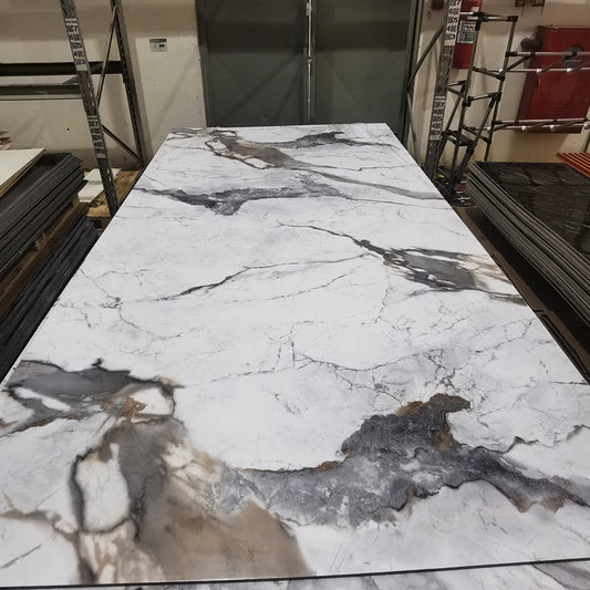 Revestimento Marmorizado Aspen 8mm · Fibra de carbono de bambu